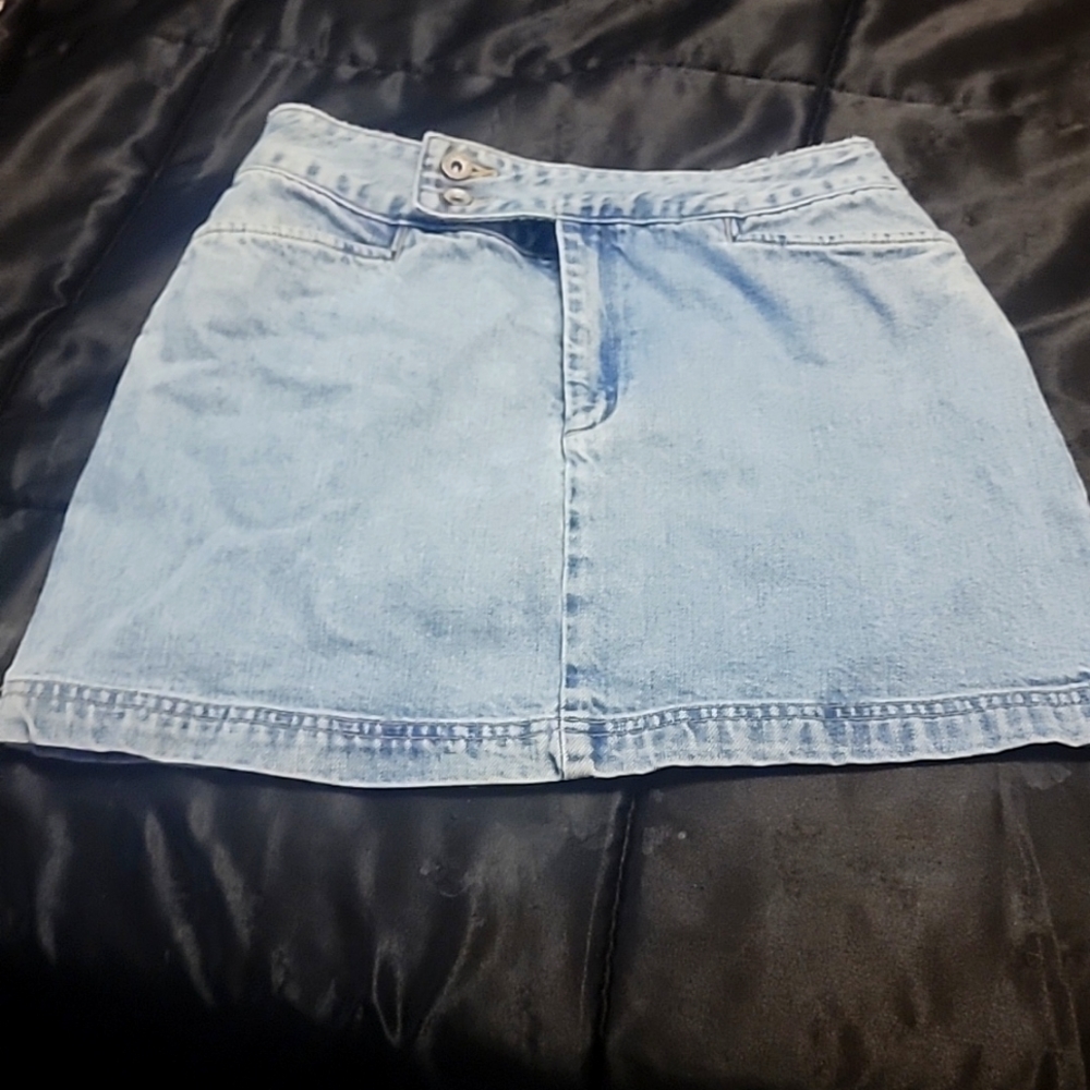 Classic Gap jean mini skirt
